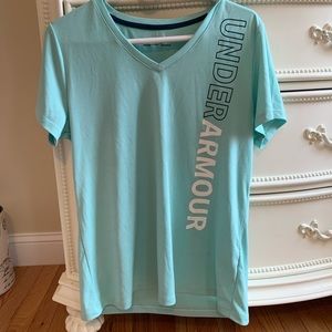Under armour tee shirt
